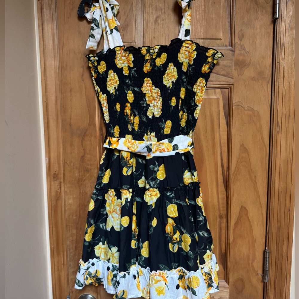 River Island Floral Dress - Picture 7 of 14